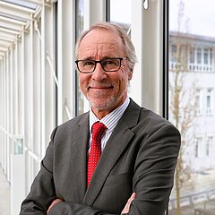 Prof. Dr. Hubertus C. Tuczek, Professor für Management und Führung Hochschule Landshut, Buchautor, Key Note Speaker, Beirat und Investor